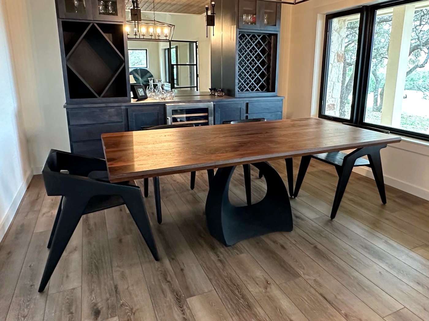 Holloway Table
